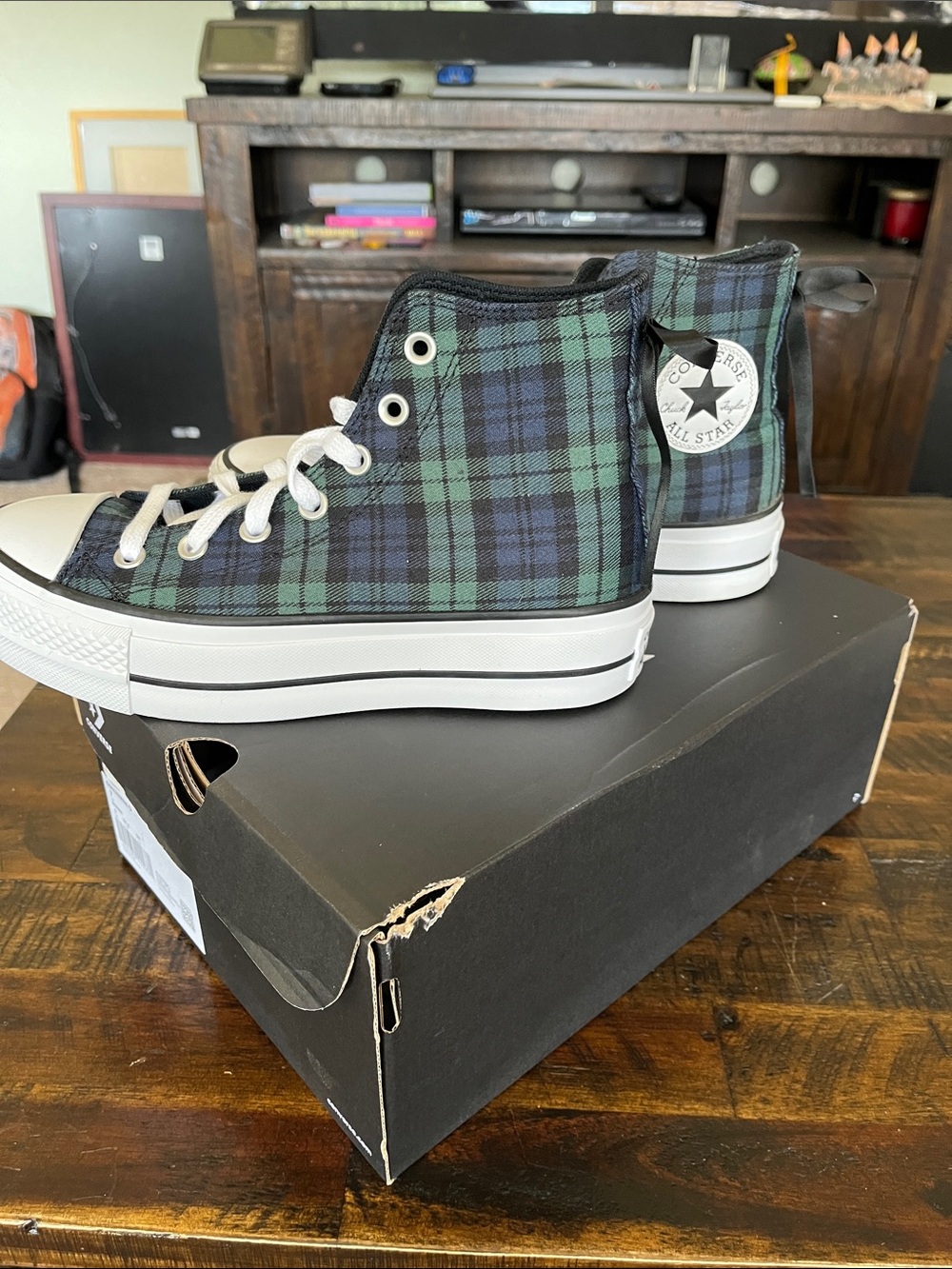 Converse High-Top platform chuck taylor’s in Black and Green Plaid - Picture 2 of 4